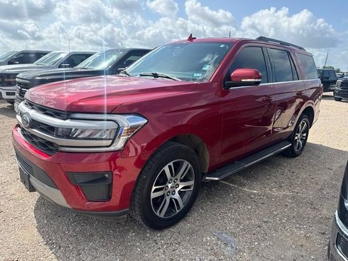 Used 2022 Ford Expedition XLT RWD image 1