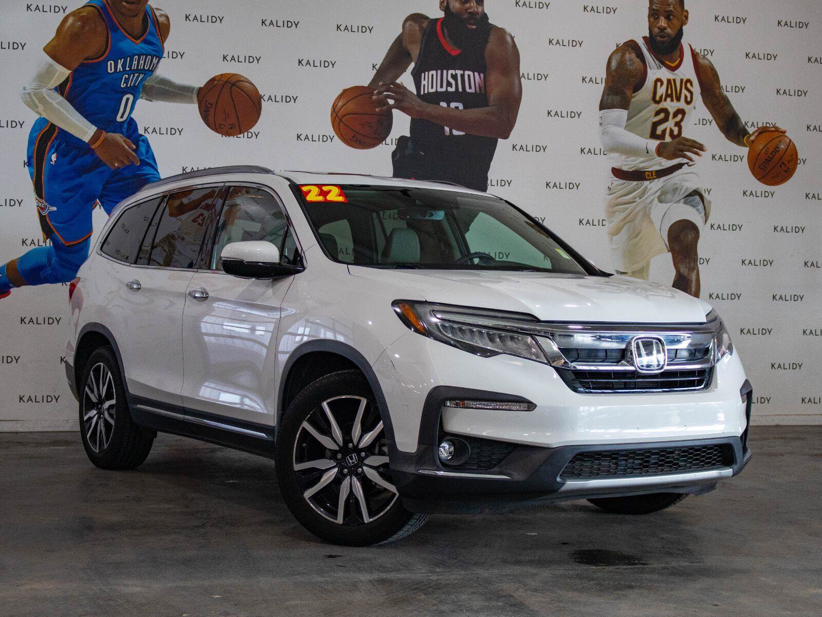Used 2022 Honda Pilot Touring image 2