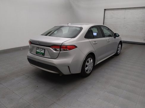 Used 2022 Toyota Corolla LE image 9