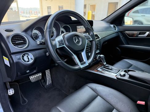 Used 2014 Mercedes-Benz C 250 Sedan image 15