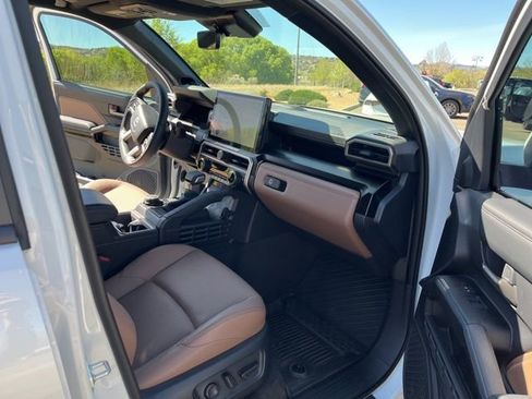 Used 2026 Toyota 4Runner Limited image 28