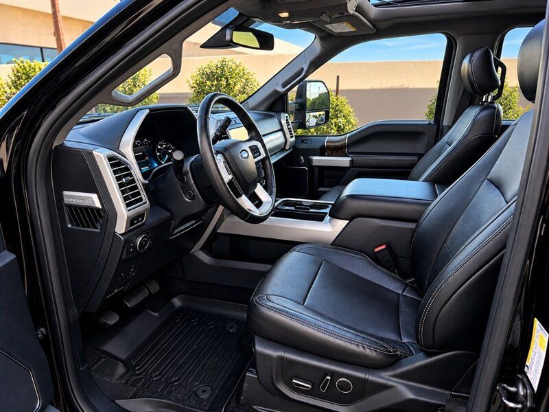 Used 2017 Ford F350 Lariat w/ Lariat Ultimate Package AWD/4WD image 26