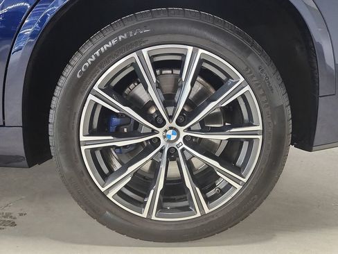 Used 2022 BMW X5 M50i AWD/4WD image 10