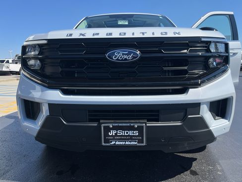 Used 2025 Ford Expedition Active AWD/4WD image 58