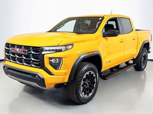 Certified 2026 GMC Canyon AT4 w/ AT4 Premium Package AWD/4WD image 1