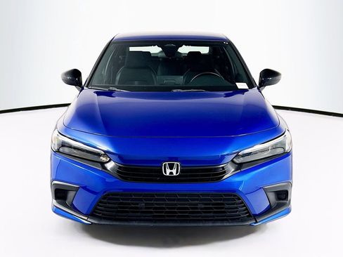 Used 2022 Honda Civic Sport image 2