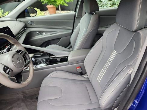 Certified 2023 Hyundai Elantra SEL w/ Convenience Package image 23