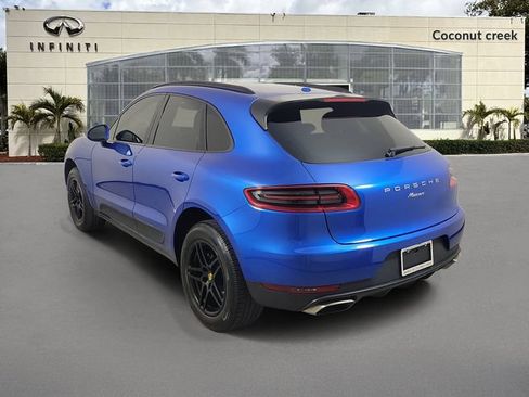 Used 2018 Porsche Macan AWD/4WD image 3