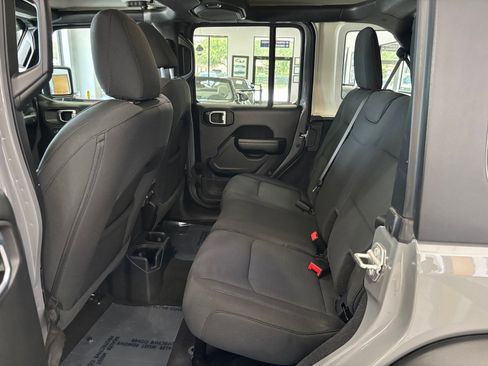 Used 2021 Jeep Wrangler Unlimited Sport image 6