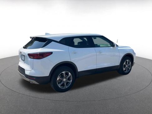 Used 2025 Chevrolet Blazer LT FWD image 12
