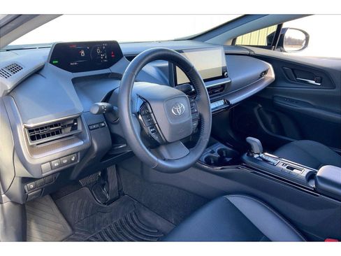 Used 2024 Toyota Prius XLE image 13