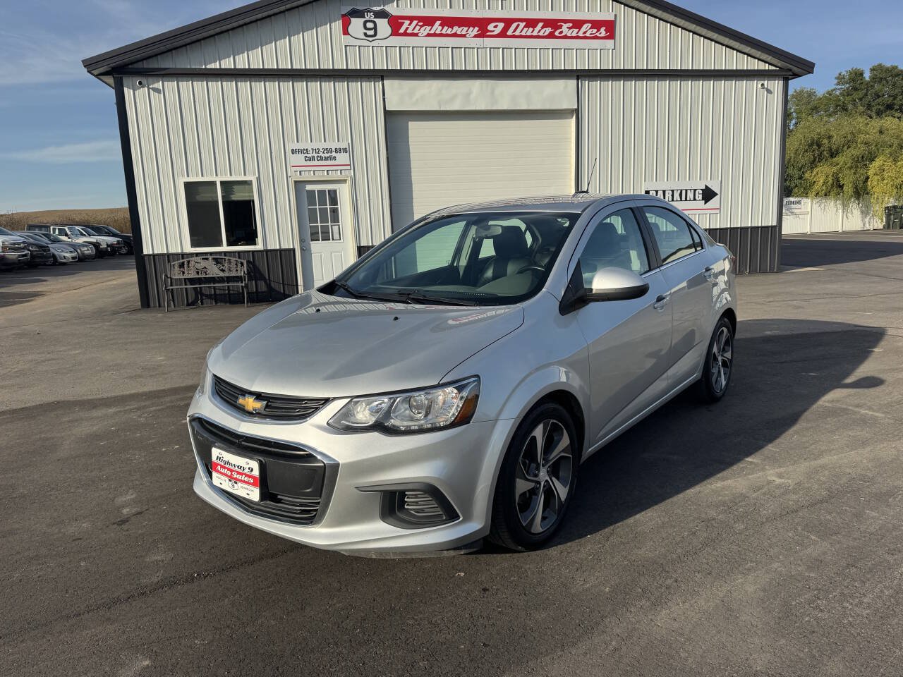 Used 2018 Chevrolet Sonic Premier FWD image 1