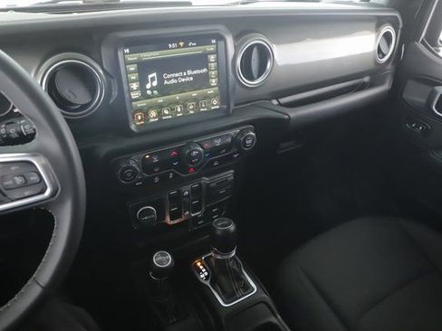 Used 2023 Jeep Wrangler Sahara image 25