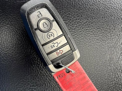 Used 2018 Ford F150 Raptor w/ Equipment Group 802A Luxury image 45