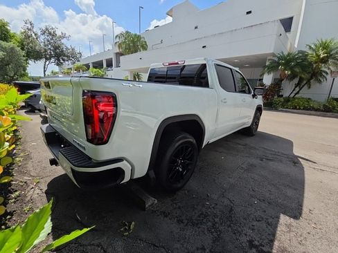 Used 2025 GMC Sierra 1500 Elevation w/ Preferred Package AWD/4WD image 9