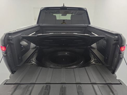 Used 2022 Rivian R1T Adventure image 15