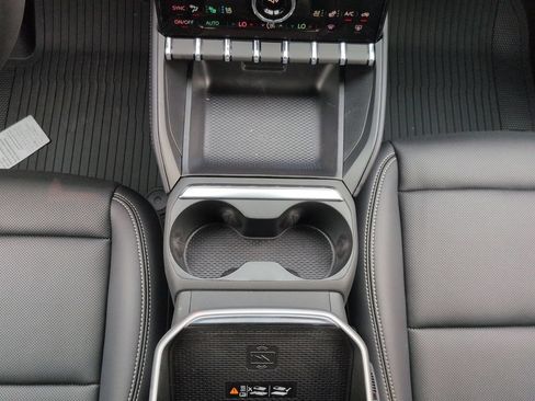 New 2027 GMC Terrain Elevation w/ Elevation Premium Package AWD/4WD image 13