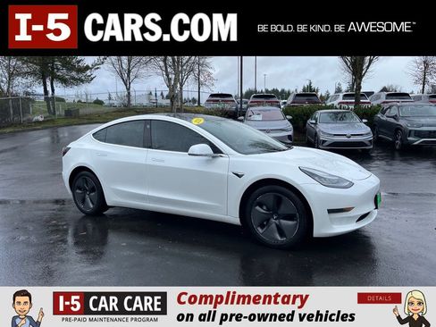 Used 2020 Tesla Model 3 Standard Range Plus image 1