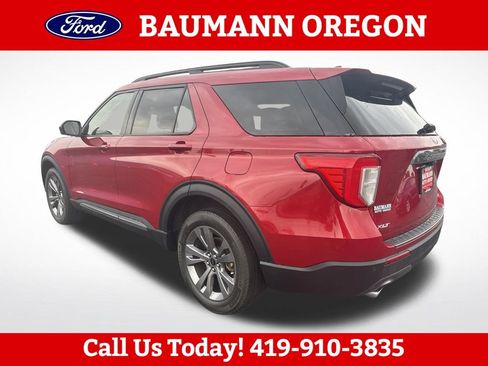 Used 2022 Ford Explorer XLT w/ Equipment Group 202A AWD/4WD image 5