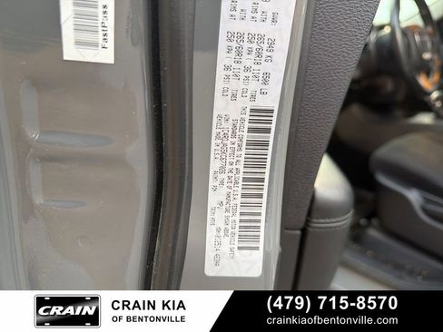 Used 2019 Dodge Durango SXT image 12