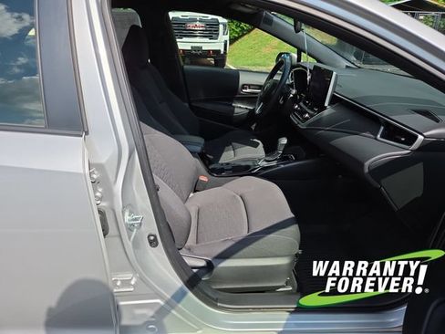 Used 2025 Toyota Corolla SE w/ SE Package FWD image 14