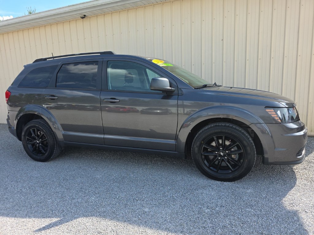 Used 2020 Dodge Journey SE w/ SE Popular Equipment Group FWD image 2