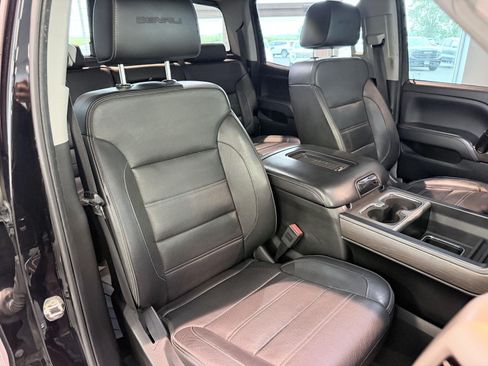 Used 2018 GMC Sierra 2500 Denali w/ Duramax Plus Package AWD/4WD image 30