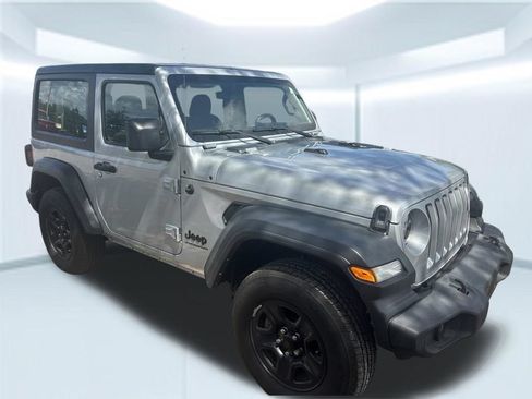 Used 2023 Jeep Wrangler Sport AWD/4WD image 4