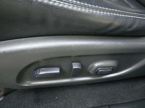 Used 2020 Nissan Pathfinder SL image 26