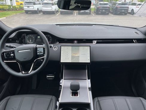 New 2026 Land Rover Range Rover Evoque Dynamic SE AWD/4WD image 22