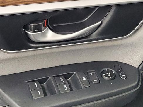 Used 2018 Honda CR-V EX image 27