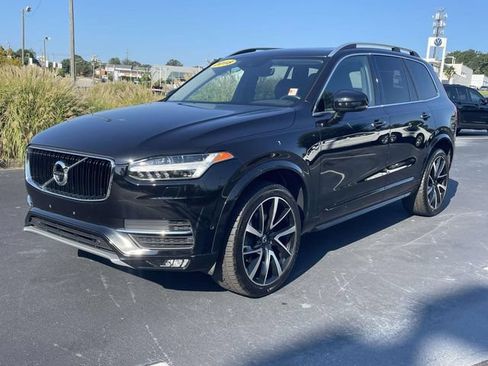 Used 2018 Volvo XC90 T6 Momentum w/ Convenience Package AWD/4WD image 3