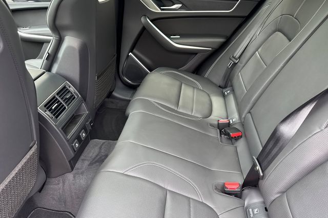 New 2026 Jaguar F-PACE R-Dynamic S AWD/4WD image 11