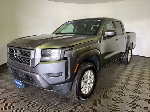 Certified 2022 Nissan Frontier SV image 3