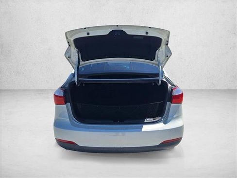 Used 2015 Kia Forte LX FWD image 16