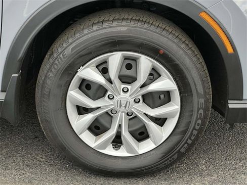Used 2025 Honda CR-V LX image 5