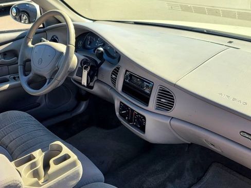 Used 2001 Buick Century Custom w/ Premium Pkg FWD image 26
