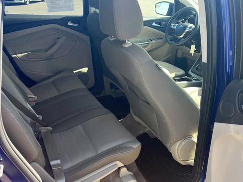 Used 2016 Ford Escape SE w/ Equipment Group 201A AWD/4WD image 7