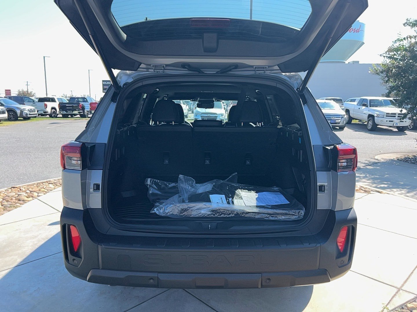 New 2026 Subaru Outback Touring XT AWD/4WD image 4