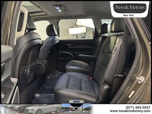 Used 2023 Kia Telluride EX w/ EX Captain's Chair Package AWD/4WD image 13