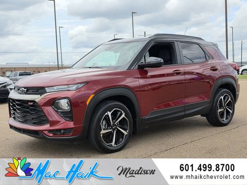 Used 2023 Chevrolet TrailBlazer RS w/ Convenience Package image 1