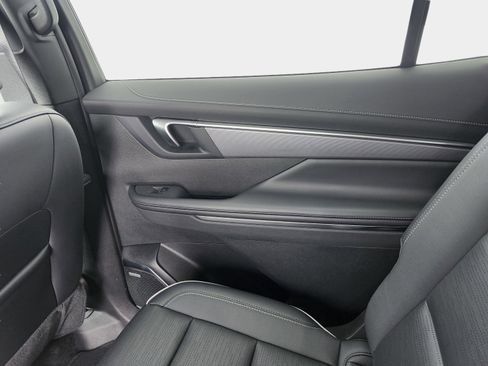 Used 2025 Buick Enclave Sport Touring image 30