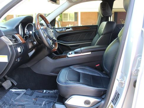 Used 2013 Mercedes-Benz GL 450 4MATIC image 8