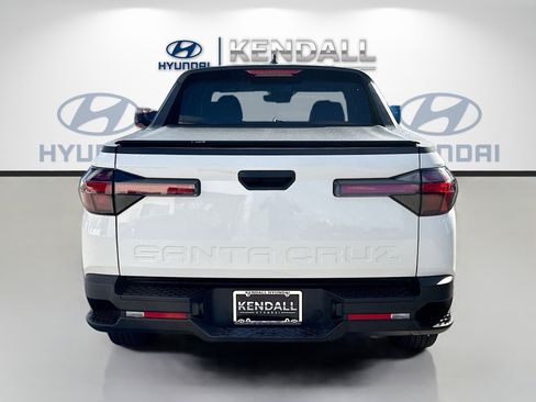 Used 2023 Hyundai Santa Cruz SEL image 5