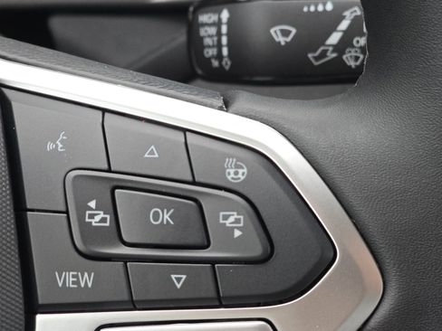 New 2026 Volkswagen Taos SE AWD/4WD image 26