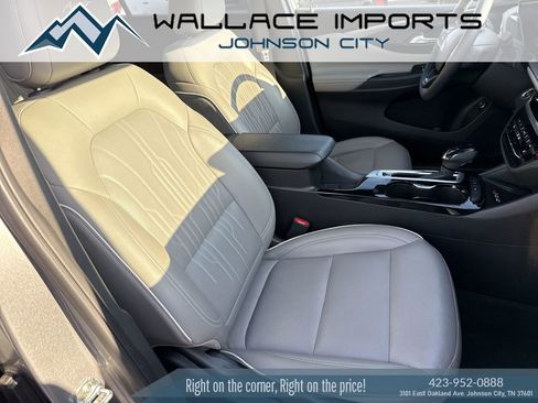 Used 2024 Buick Envista Avenir FWD image 39