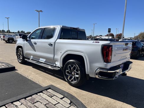 New 2026 GMC Sierra 1500 SLT w/ SLT Premium Package image 26