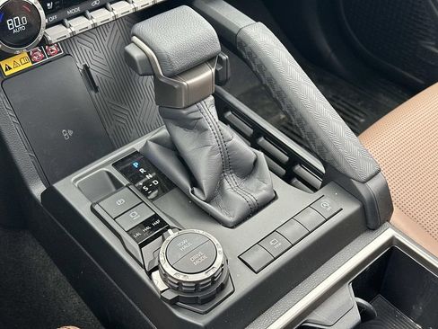 New 2026 Toyota 4Runner Limited image 30