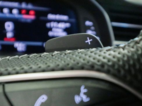 Used 2020 Audi SQ7 Prestige w/ Prestige Package image 23