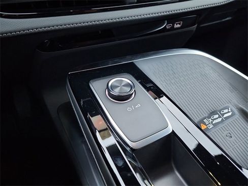 New 2026 Buick Enclave Sport Touring w/ Power Package image 25